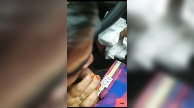 Malayali slut bhabhi sucking cab driver's cock in car