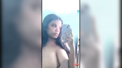 Kerala big boobs Instagram influencer erotic nude selfie mms