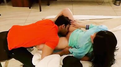 Kanpur cute Muslim girl hot sex videos compilation with boyfriend