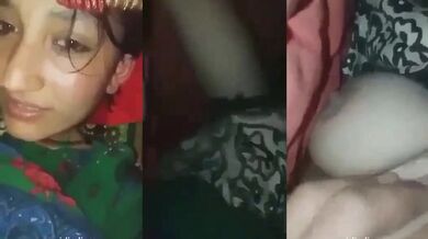 Beautiful Pakistani village girl showing hot big boobs mms