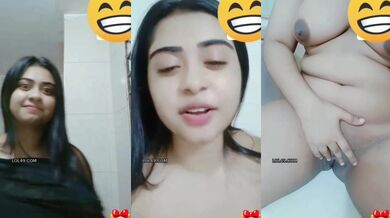 Sexy desi maal girl fingering pussy on nude vc with bf