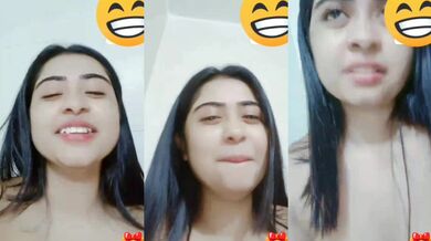 Beautiful desi maal nude talk on video call with lover